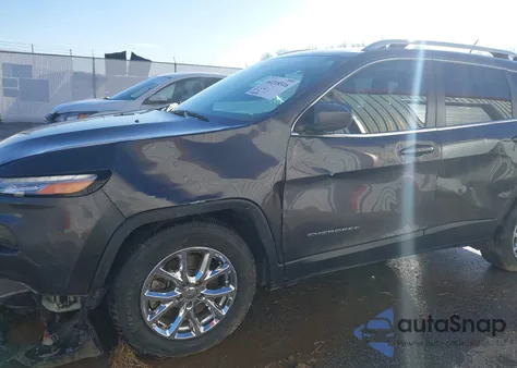 2016 Jeep Cherokee Latitude z USA, uszkodzony, nr VIN 1C4PJLCBXGW287848